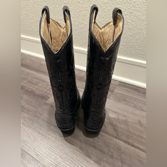 Circle G by Women's Black Filigree Embroidery Cowboy Snip Toe Boots size 8 - Picture 2 of 13